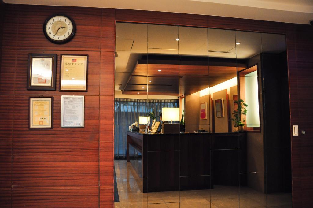 Jingan Classic Inn Zhonghe  Buitenkant foto