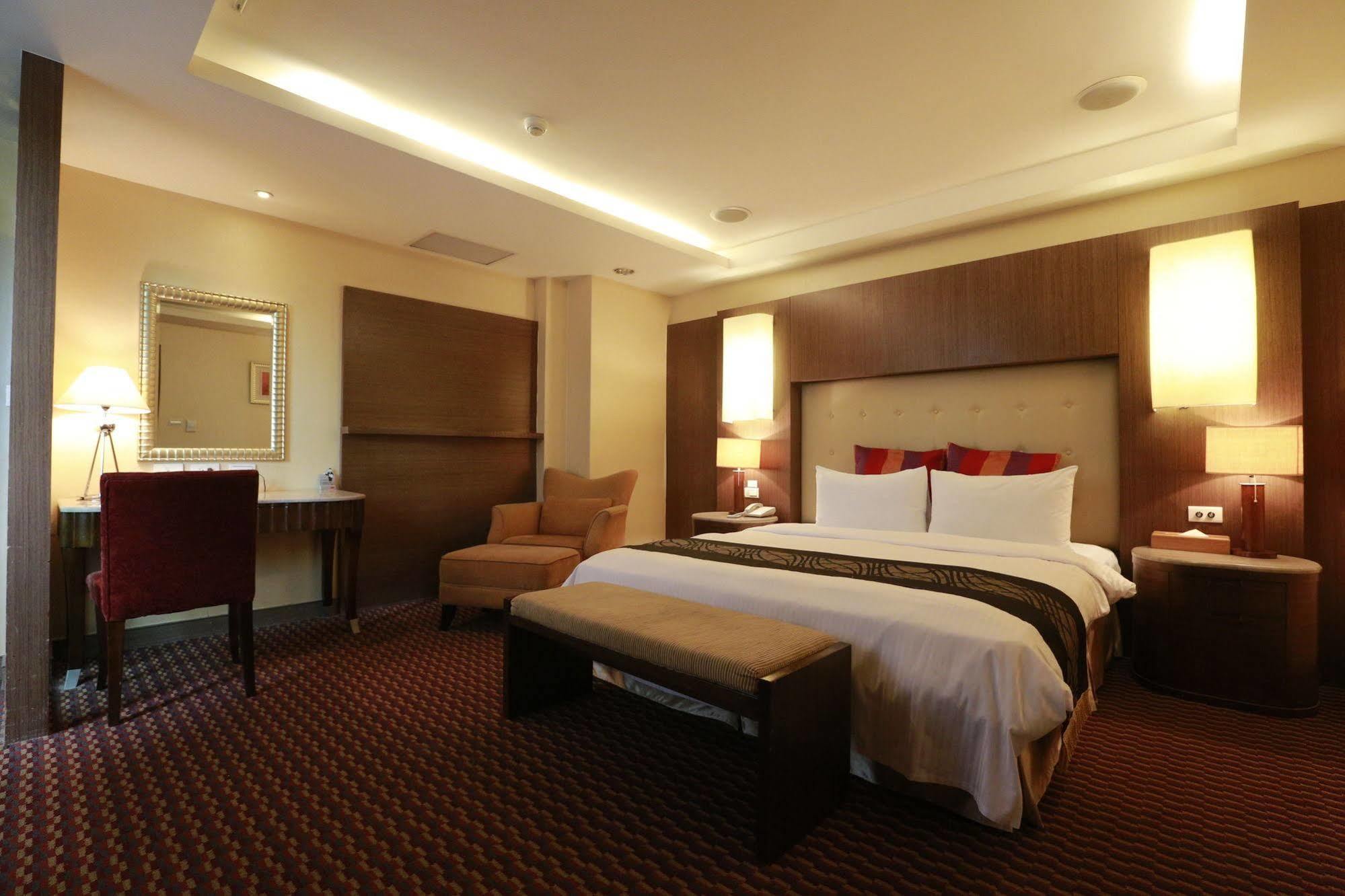 Jingan Classic Inn Zhonghe  Buitenkant foto