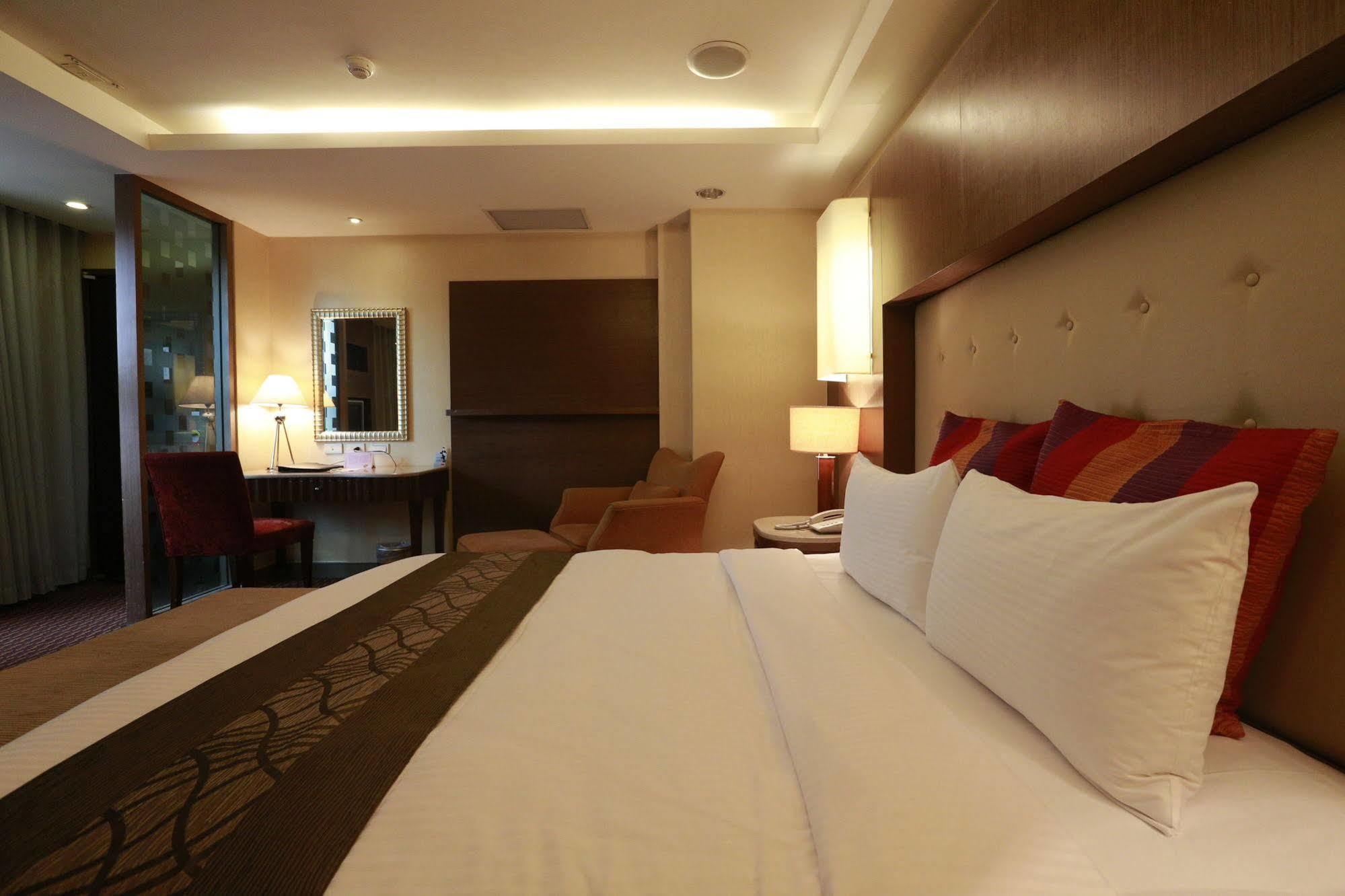 Jingan Classic Inn Zhonghe  Buitenkant foto